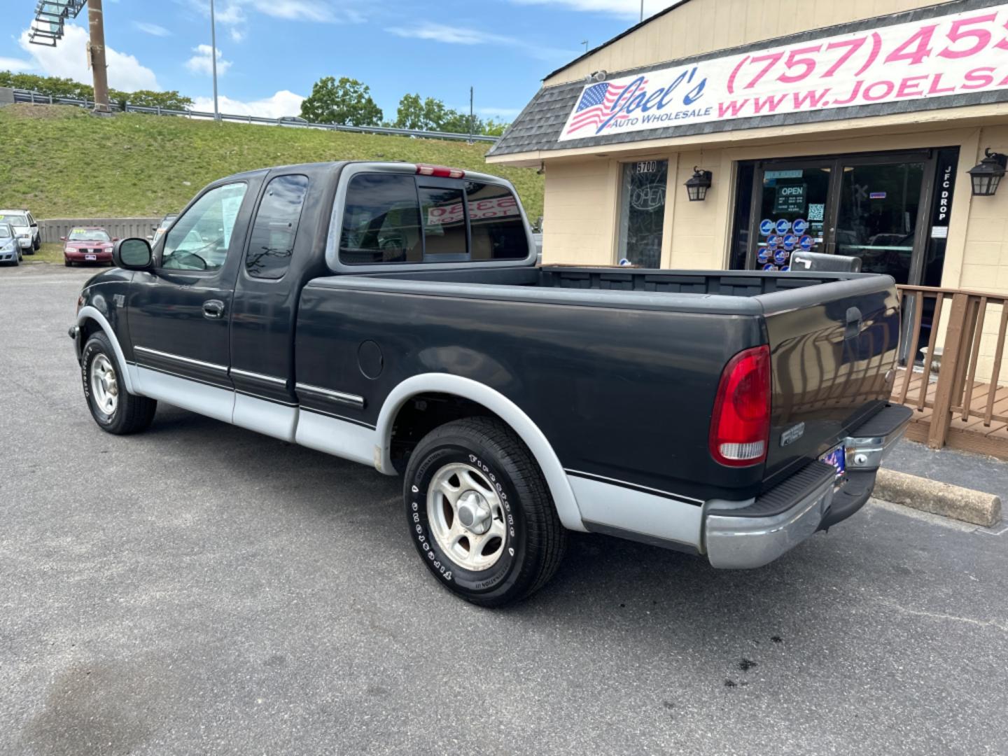 1998 Black Ford F-150 (1FTZX176XWN) , located at 5700 Curlew Drive, Norfolk, VA, 23502, (757) 455-6330, 36.841885, -76.209412 - Photo#1